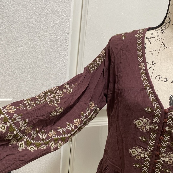 🆕 FREE PEOPLE Arianna Embroidered Tunic Deep V-Neck Long Sleeves - Picture 8 of 11